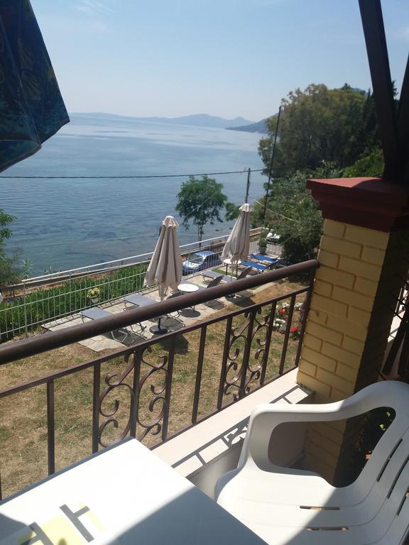 Sol E Mar Sea Side View Guesthouse Perama  Exteriör bild