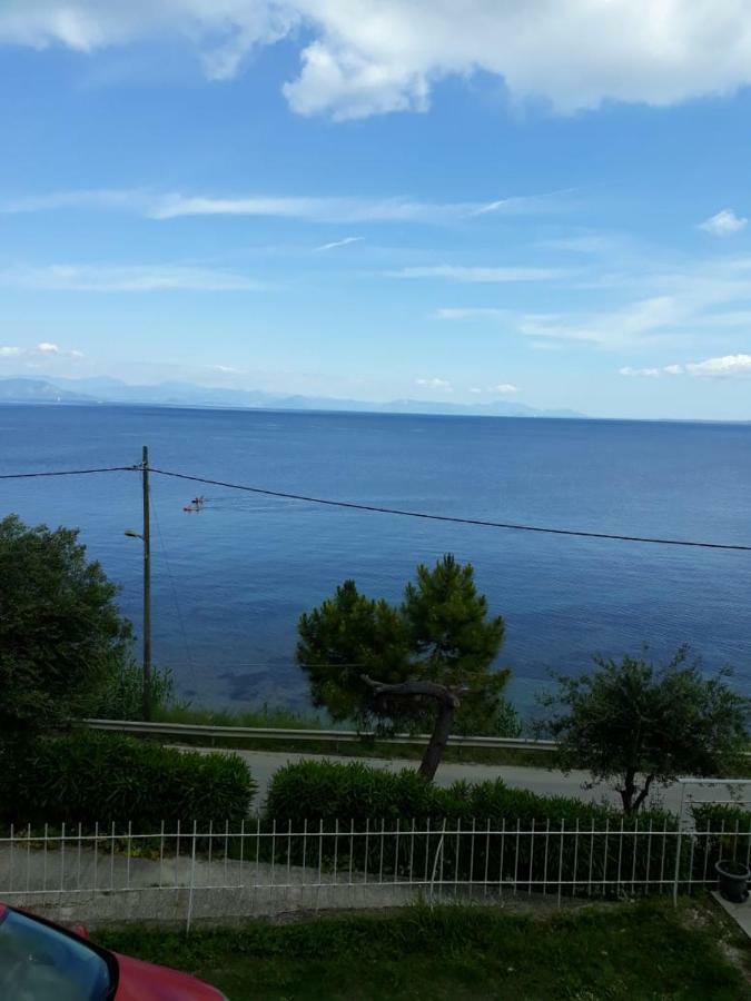 Sol E Mar Sea Side View Guesthouse Perama  Exteriör bild